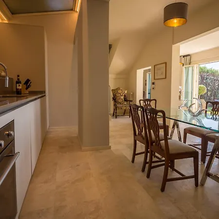 3 Bedrooms Unique View On Florence With Large Jacuzzi Φιέζολε