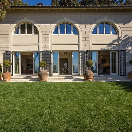 3 Bedrooms Unique View On Florence With Large Jacuzzi Βίλα *